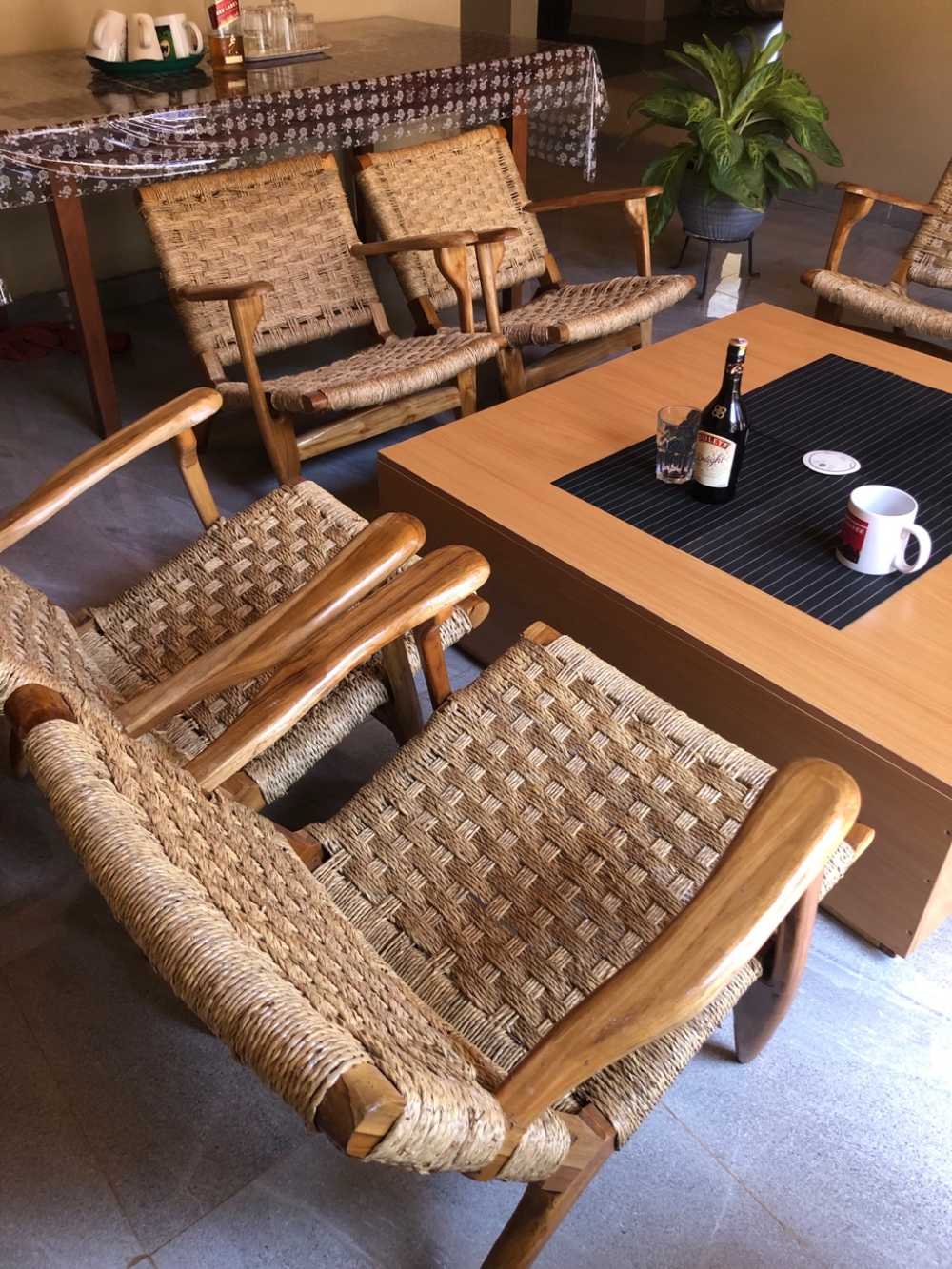 Lounge chairs and tables for sale for sale in Greater Accra