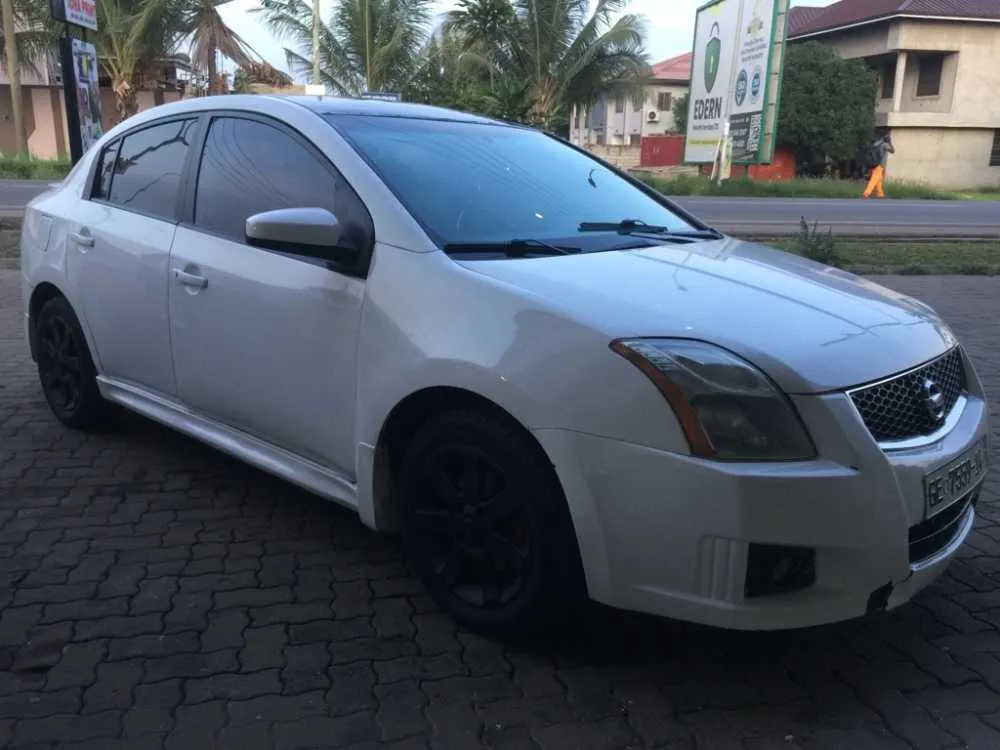 Used Nissan Sentra B16 2010 for sale in Greater Accra, Ghana