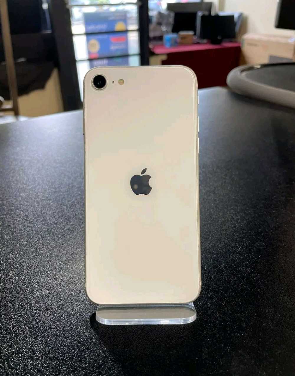 New iPhone SE for sale in Ablekuma, Greater Accra, Ghana