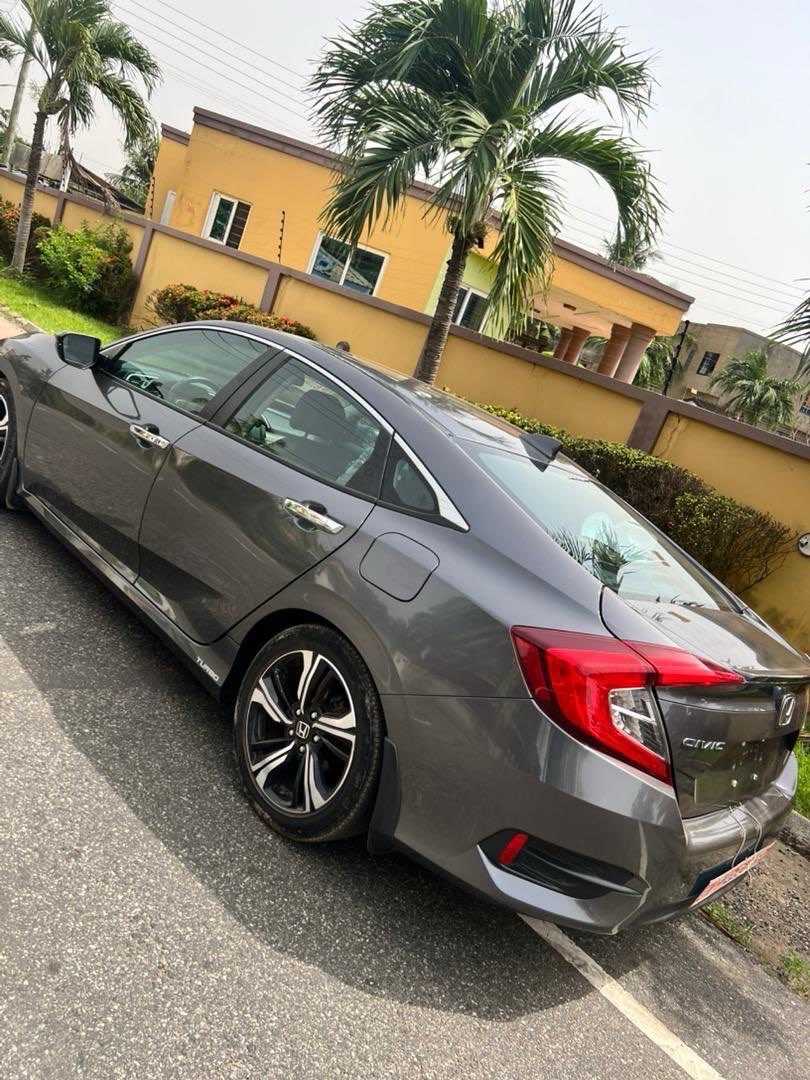 Used Honda Civic 2018 touring for sale in Achimota, Greater Accra, Ghana