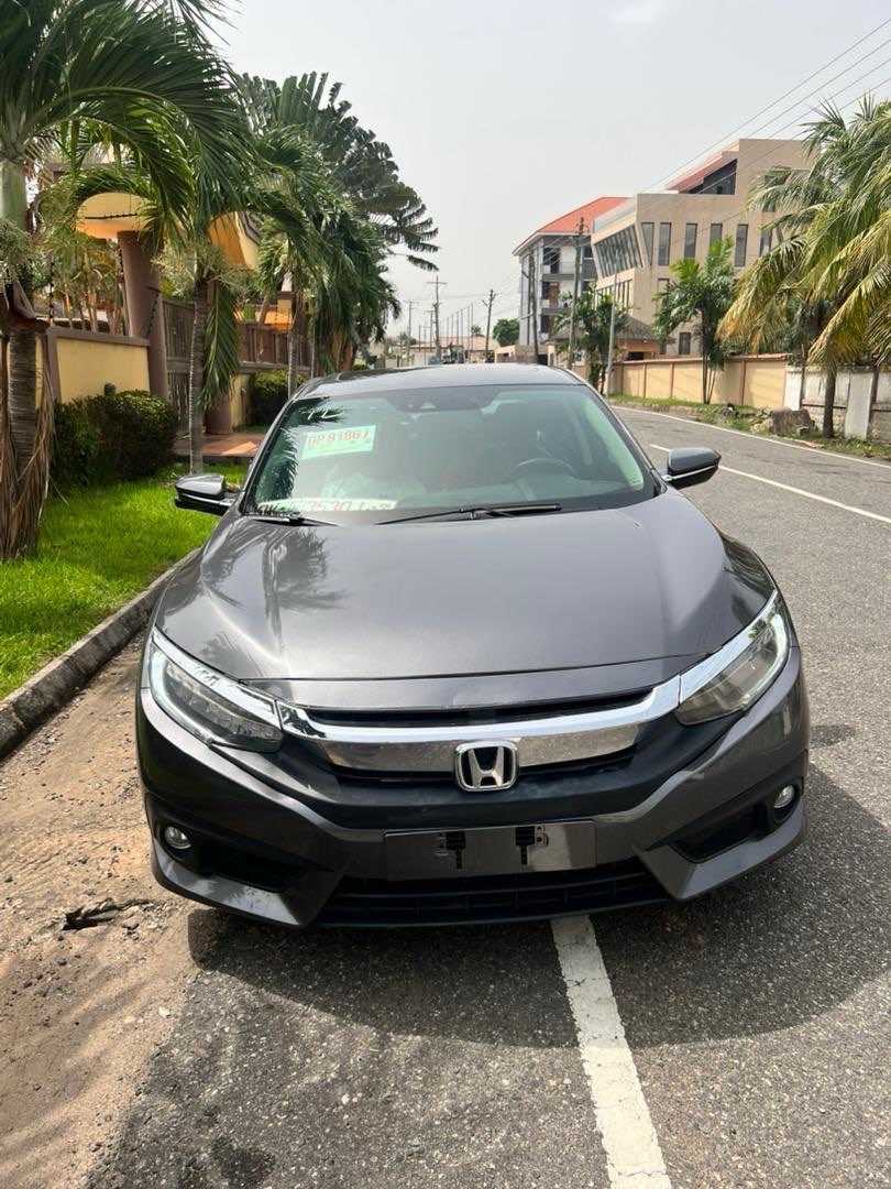 Used Honda Civic 2018 touring for sale in Achimota, Greater Accra, Ghana