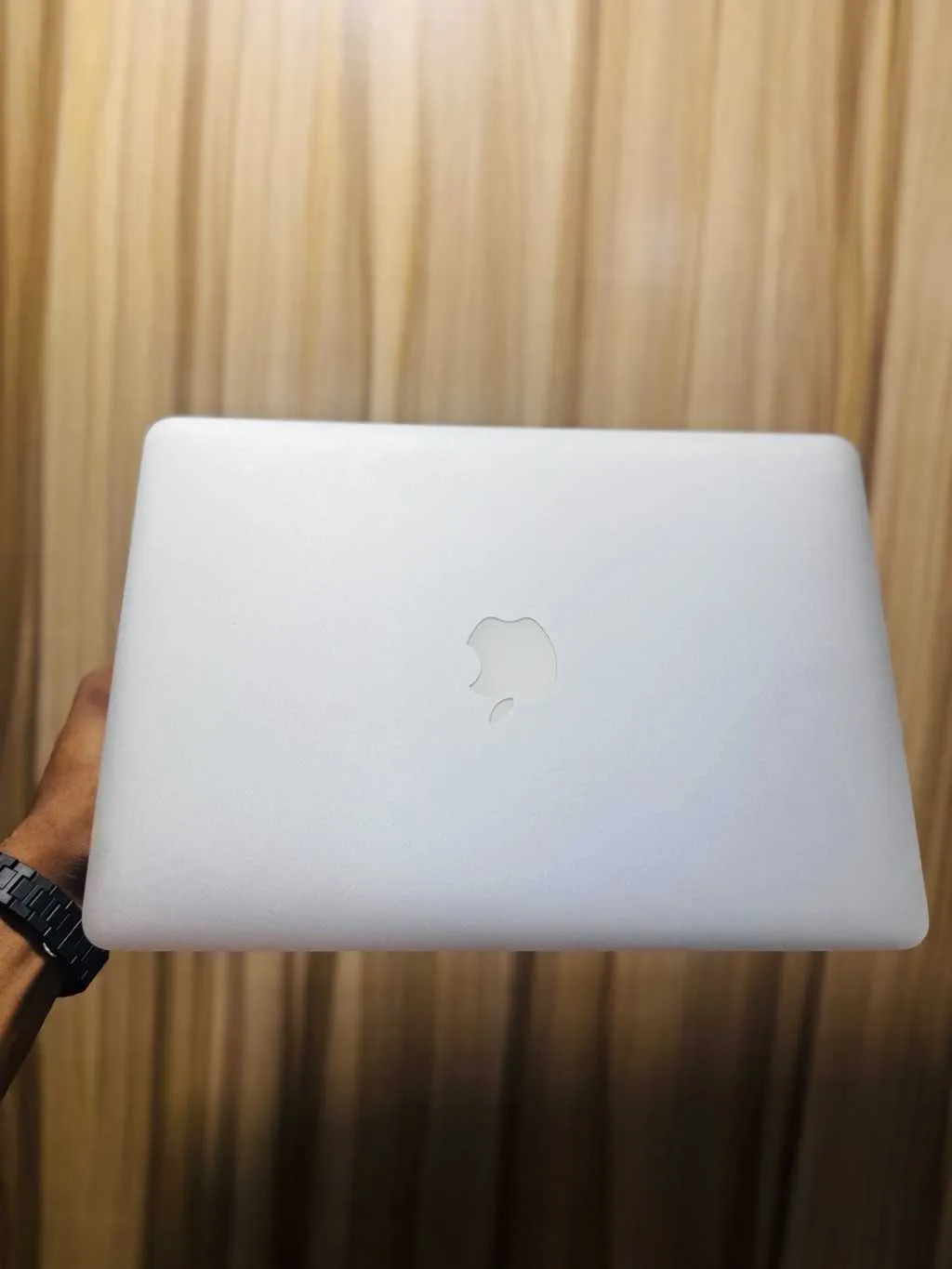 Used MacBook Air 2017 for sale in Greater Accra, Ghana