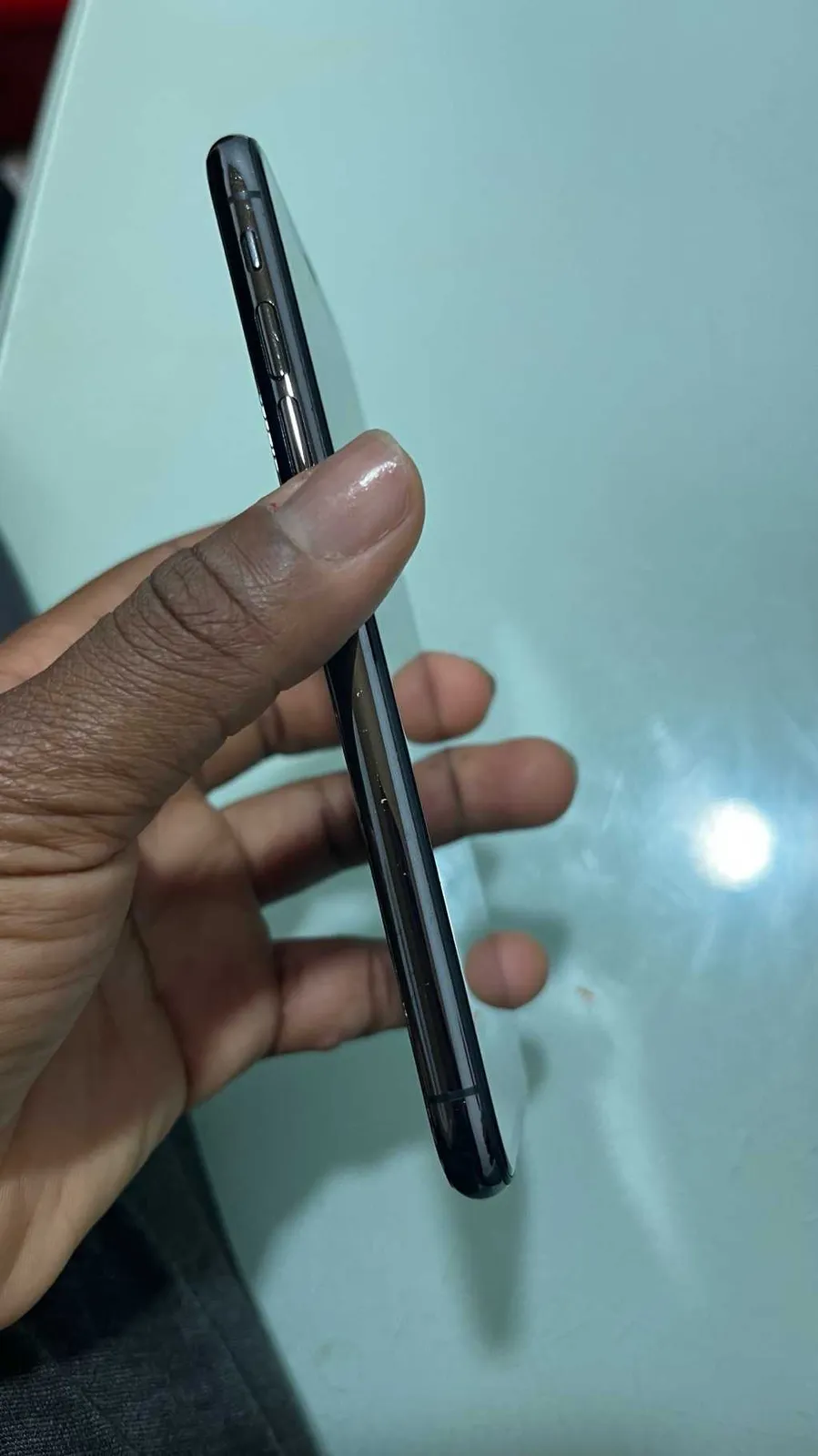 Slightly used iPhone X with back crack, 64gb battery 80% GHS1000 for sale in Spintex, Greater Accra, Ghana