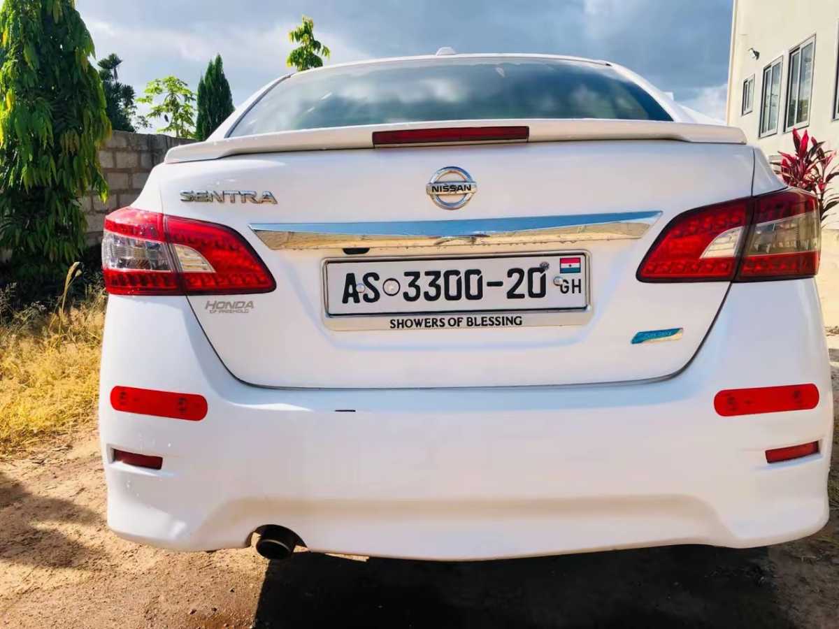 Used 2014 Nissan Sentra for sale in Ejisu Juaben, Ashanti Region, Ghana