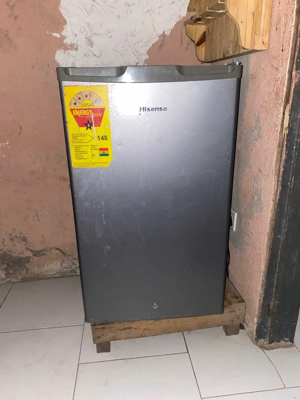 Used Highsense tabletop fredge for sale in Kwabre, Ashanti Region, Ghana