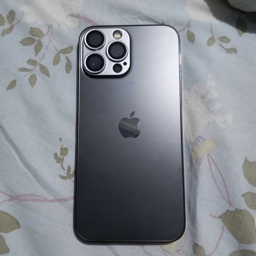 Used iPhone 13 Pro Max for sale in Kaneshie, Greater Accra, Ghana