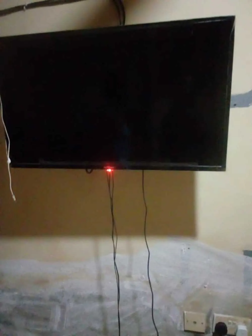 Used 32 inch tv for sale in Ejisu Juaben, Ashanti, Ghana