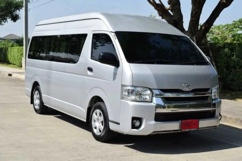 Car Rentals Services- Toyota hiace bus for rent in Ghana 🇬🇭 for sale in Greater Accra, Ghana