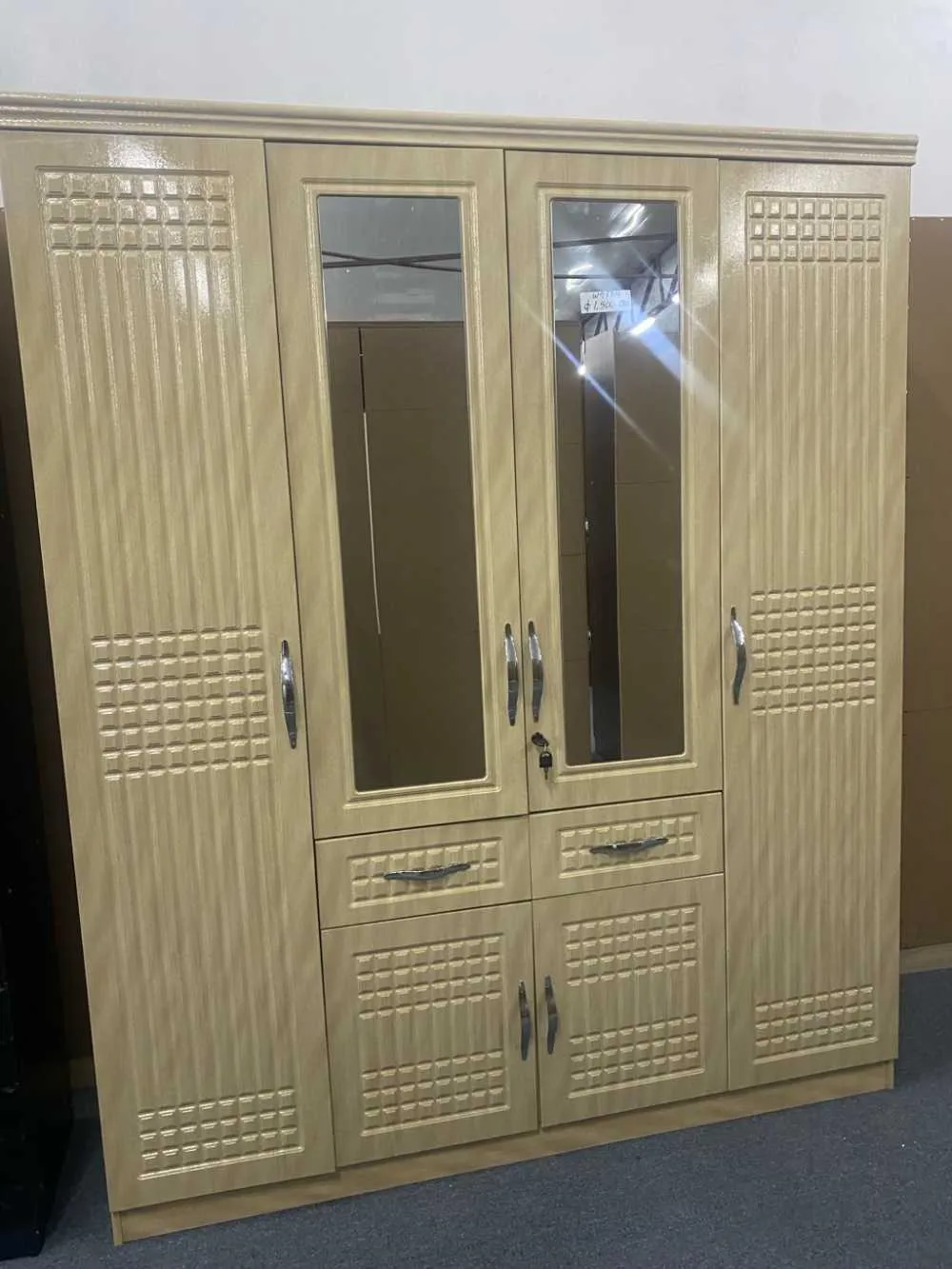 New wardrobe 4doors 4in1 for sale in Ashaiman Municipal, Greater Accra, Ghana