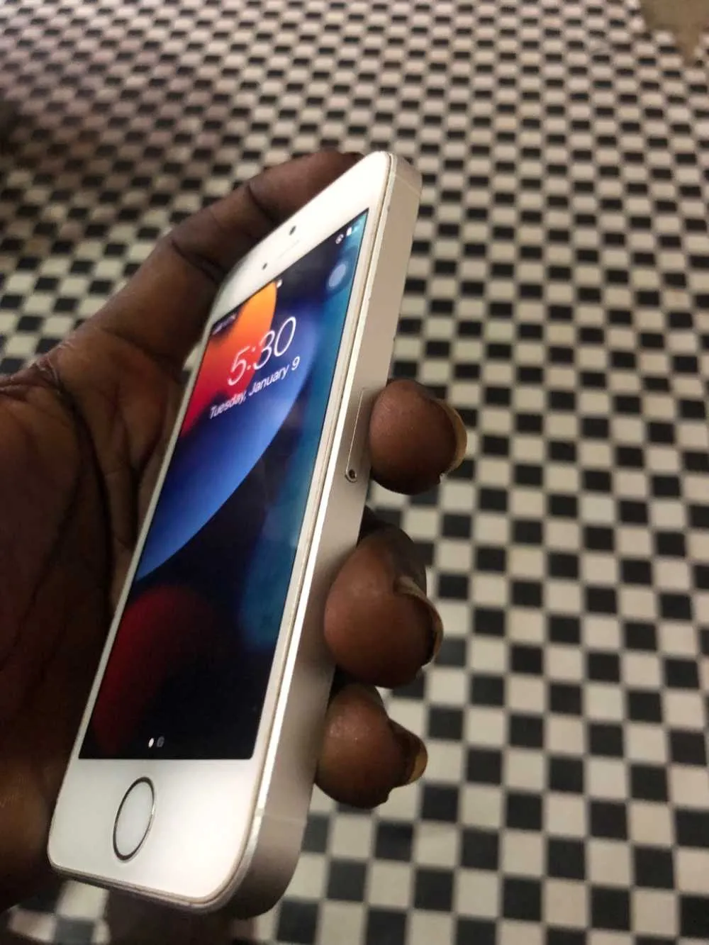 New iPhone SE 1 128gb for sale in Little Legon, Greater Accra, Ghana