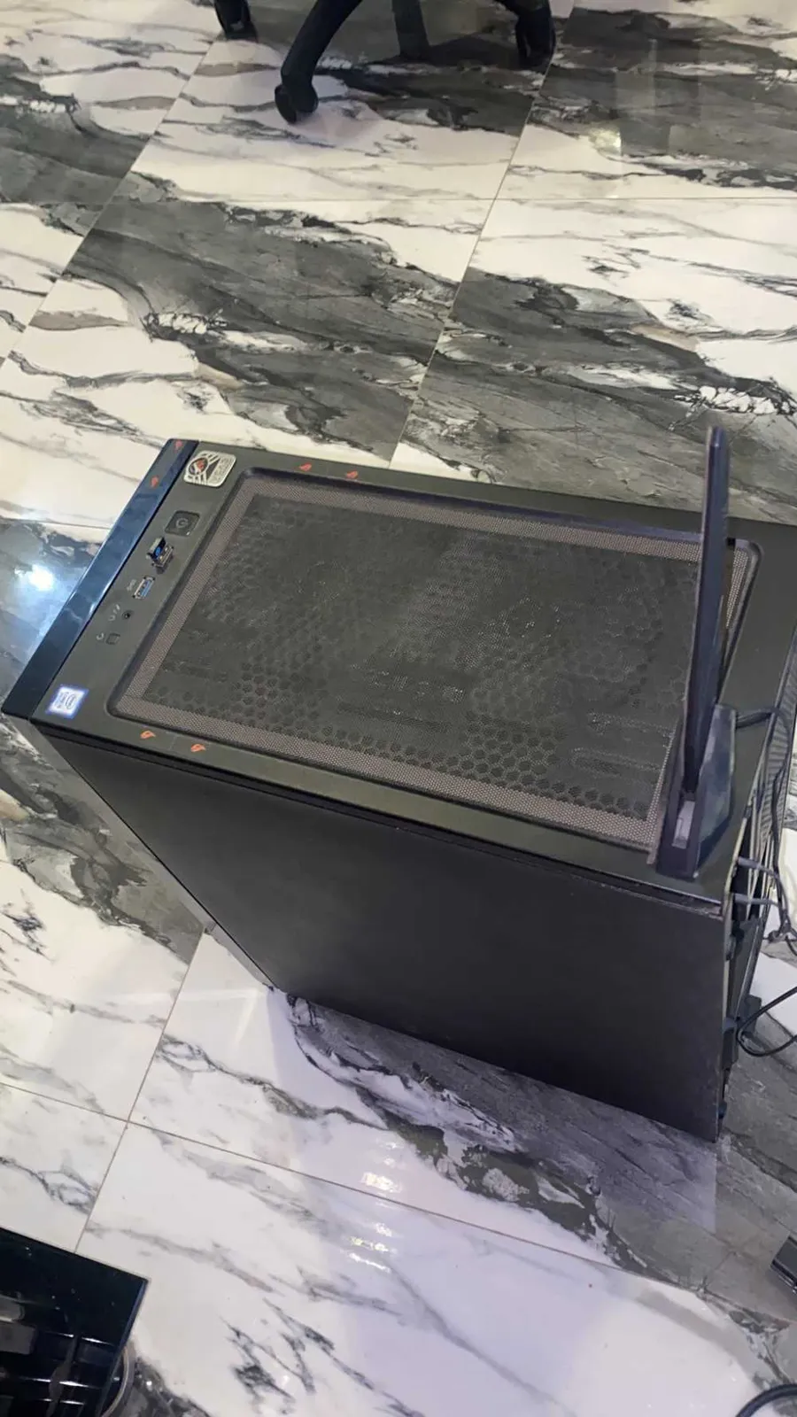 Used Carbide Series SPEC-DELTA RGB Tempered Glass Mid-Tower ATX Gaming Case — Black for sale in Greater Accra, Ghana