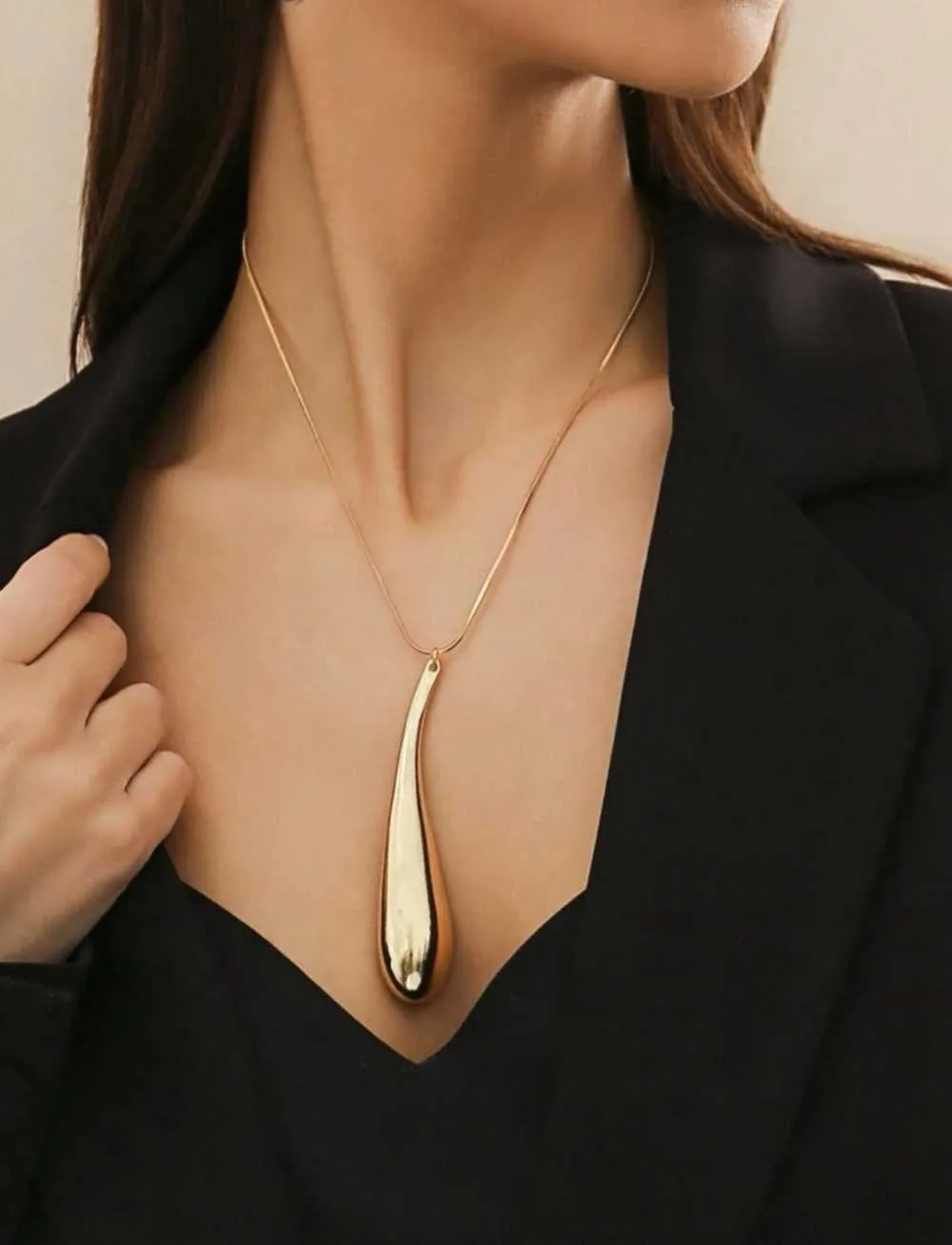 New Statement Necklaces Women's Fashion for sale in Greater Accra, Ghana