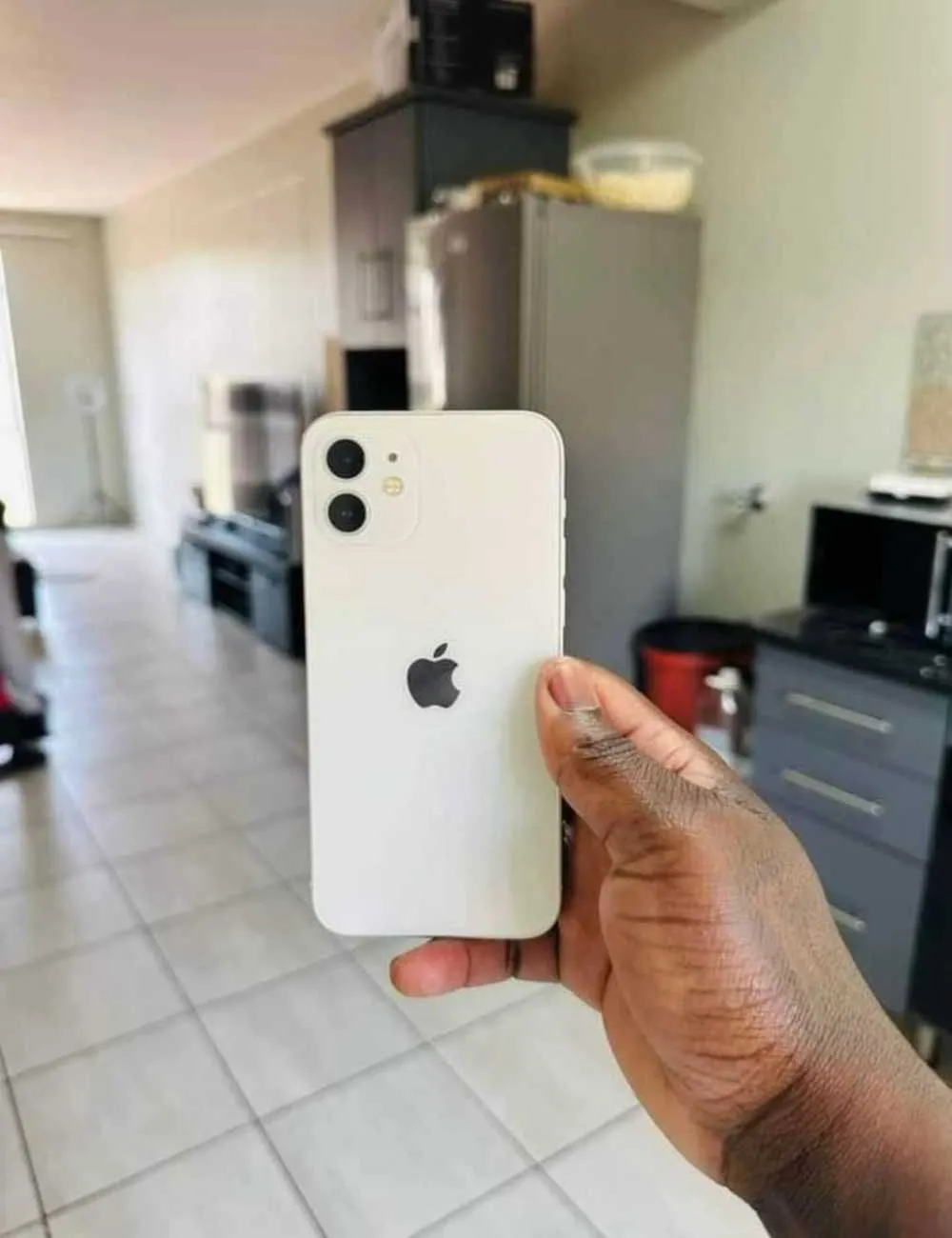 iPhone 11 64GB VERY NICE for sale in Western, Ghana