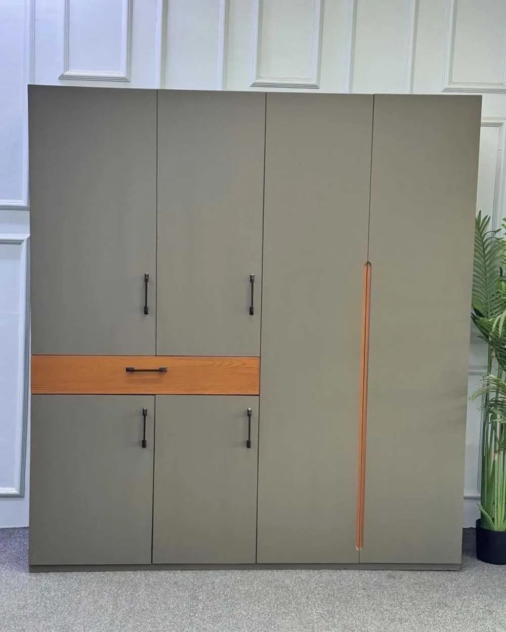 New wardrobe 3 in 1 for sale in Greater Accra, Ghana