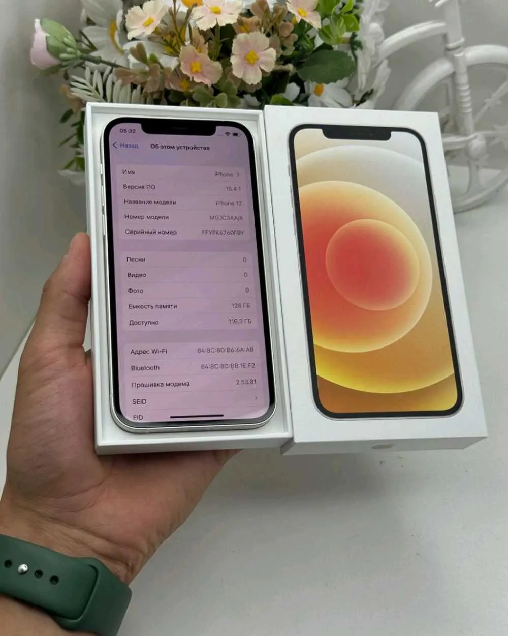 New iPhone 12 UK TYPE WITH ALL ACCESSORIES FRESH IN BOX for sale in Accra Metropolitan, Greater Accra, Ghana