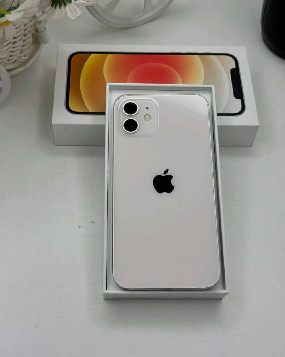 New iPhone 12 UK TYPE WITH ALL ACCESSORIES FRESH IN BOX for sale in Accra Metropolitan, Greater Accra, Ghana