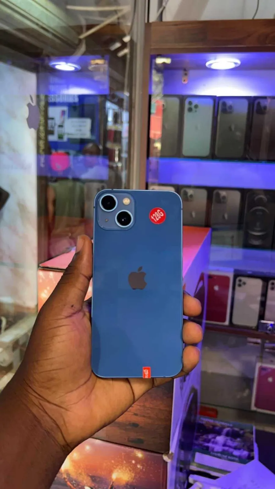 Apple iPhone 13 is uk used Available for sale in Adabraka, Greater Accra, Ghana