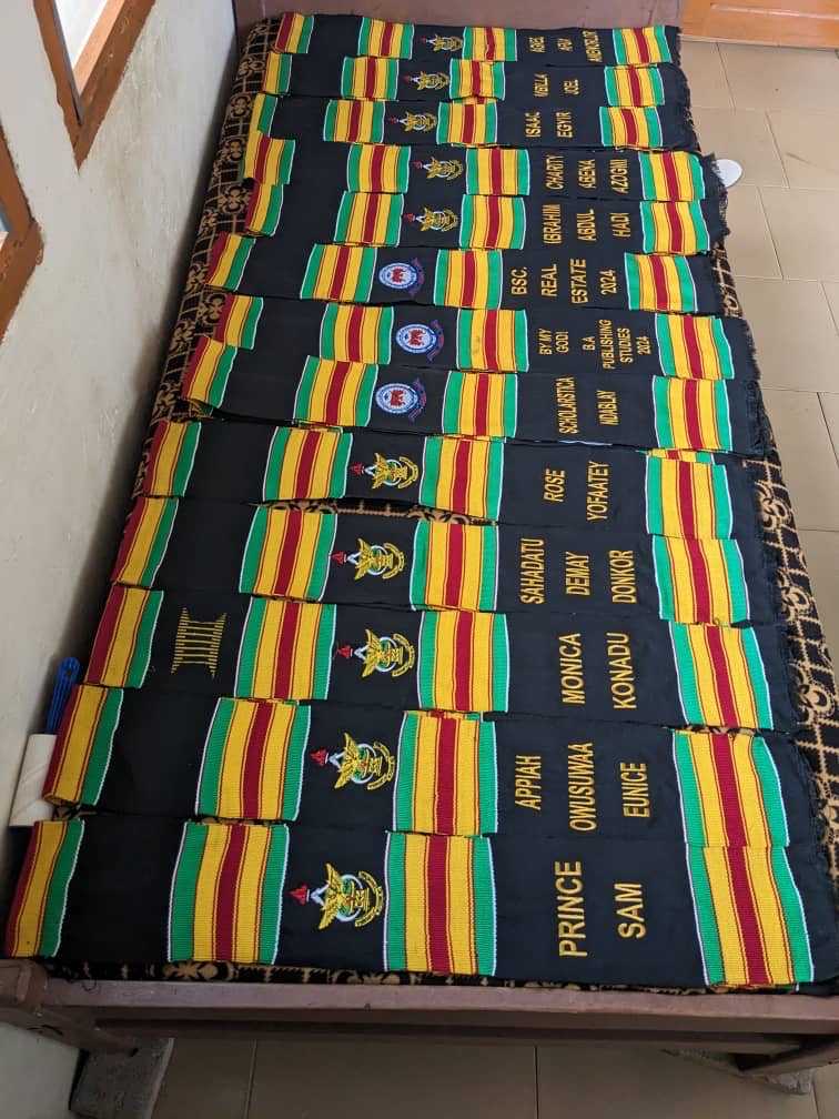 New kente Art for sale in Ejisu Juaben, Ashanti, Ghana