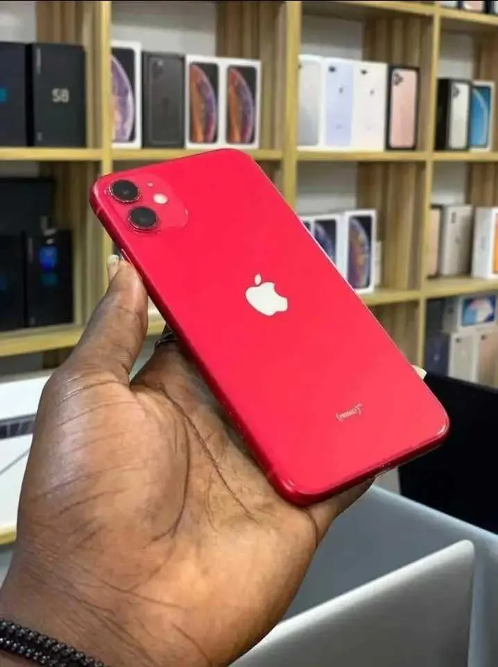 iPhone 11 128GB Uk Used for sale in Accra Metropolitan, Greater Accra, Ghana