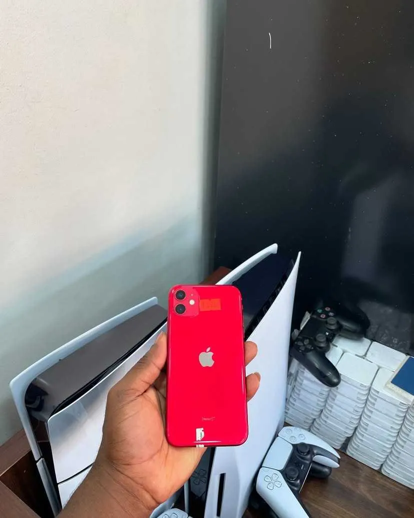 New iPhone 11 256GB for sale in Accra Metropolitan, Greater Accra, Ghana