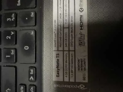 Used Fujitsu core i3 eszynote laptop for gaming for sale in Greater Accra, Ghana