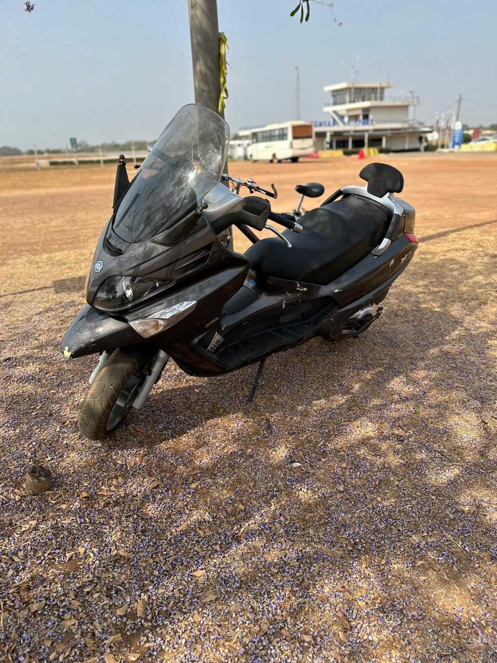 Used piaggio 400 cc for sale in Bono, Ghana