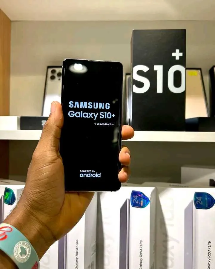 New Samsung Galaxy s10Plus 128GB In Box 📦 for sale in Accra Metropolitan, Greater Accra, Ghana