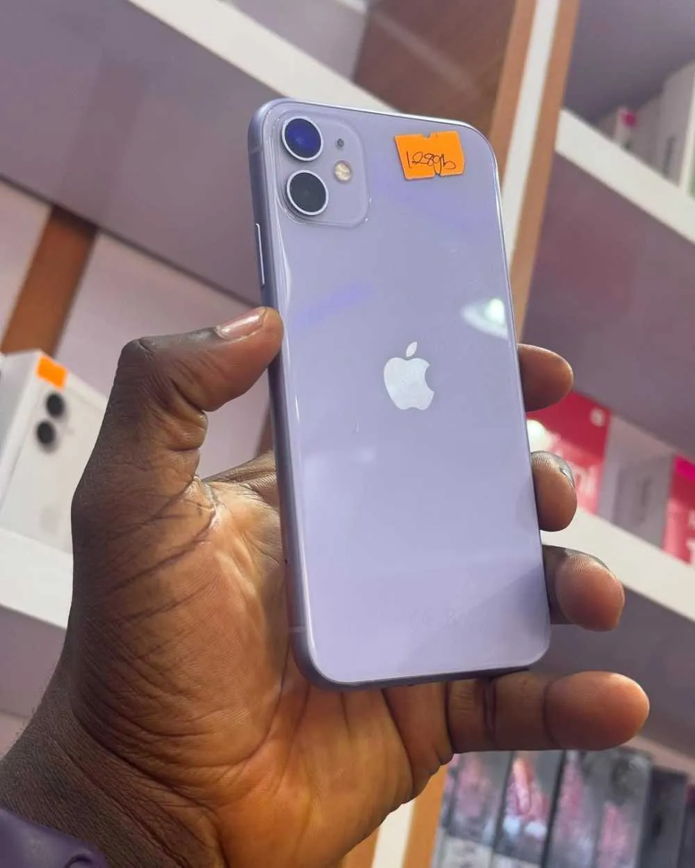 iPhone 11 128GB Uk 🇬🇧 Used for sale in Western Region, Ghana