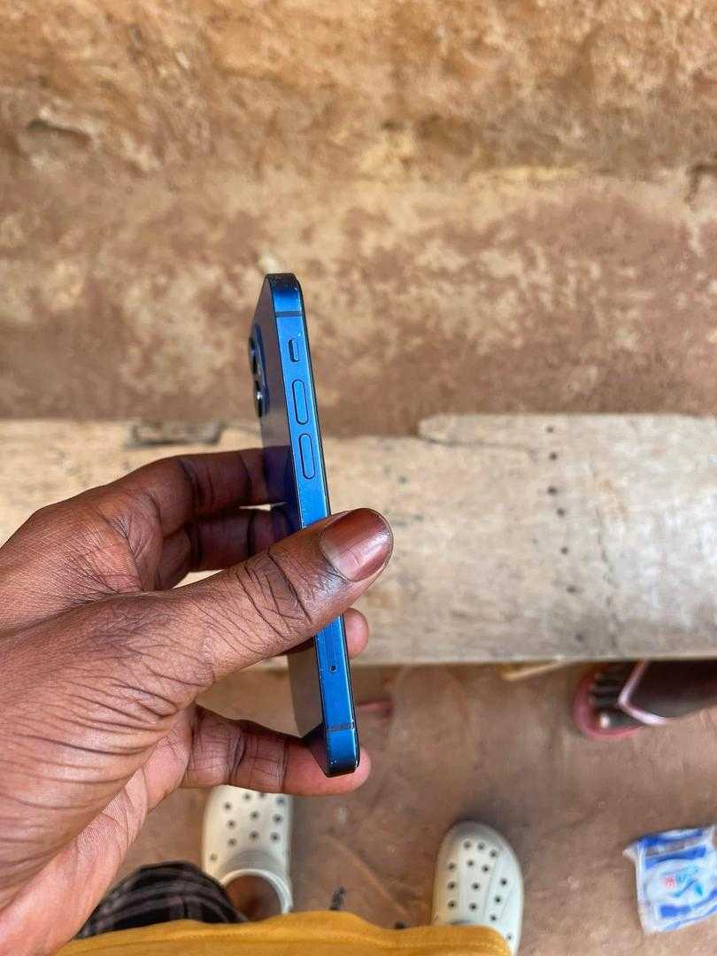 iPhone 12 256GB Uk 🇬🇧 Used for sale in Accra Metropolitan, Greater Accra, Ghana