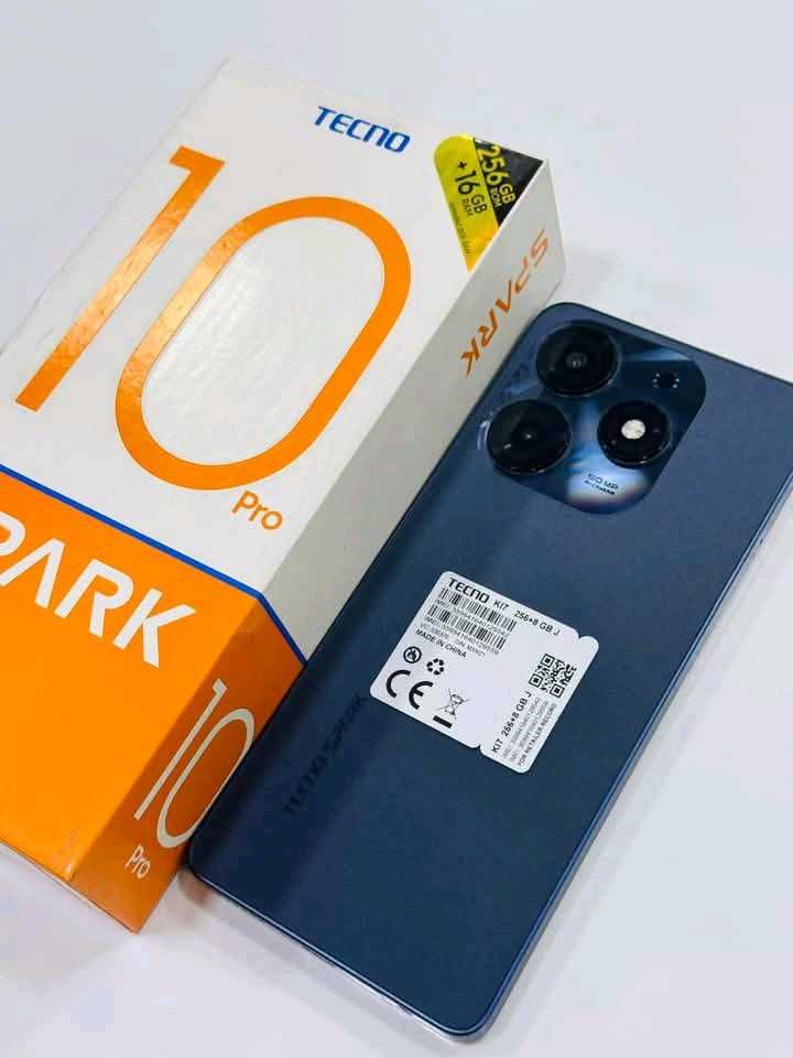New Tecno Spark 10Pro 256GB In Box 📦 for sale in Western, Ghana