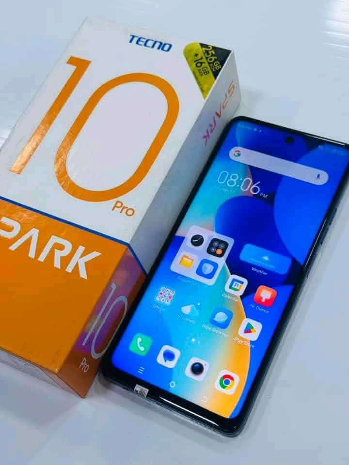 New Tecno Spark 10Pro 256GB In Box 📦 for sale in Western Region, Ghana