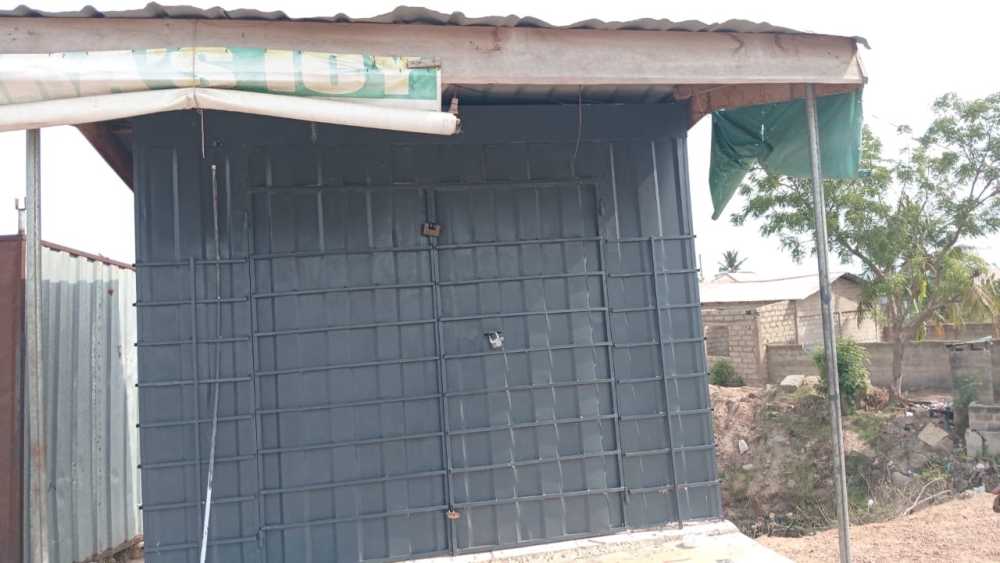 shop Property for sale in Awutu Senya, Central, Ghana