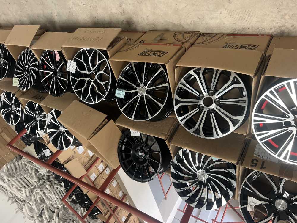 New Papa Ray rims and Tyres for sale in Adabraka, Greater Accra, Ghana