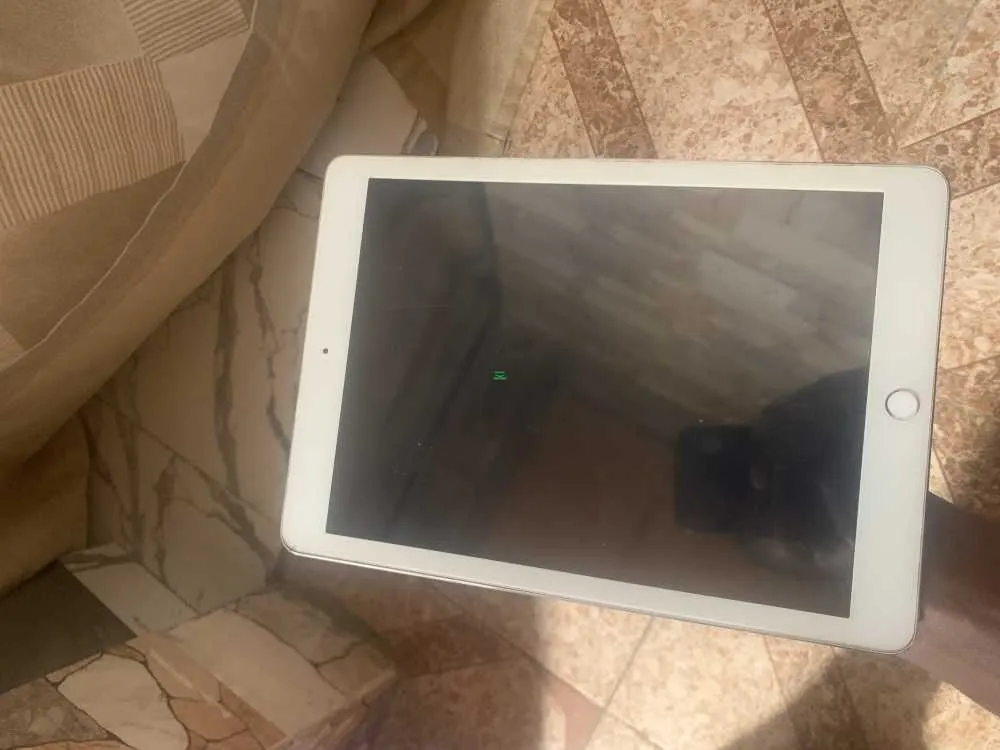 Used iPad Air 2 64GB for sale in Achimota, Greater Accra, Ghana