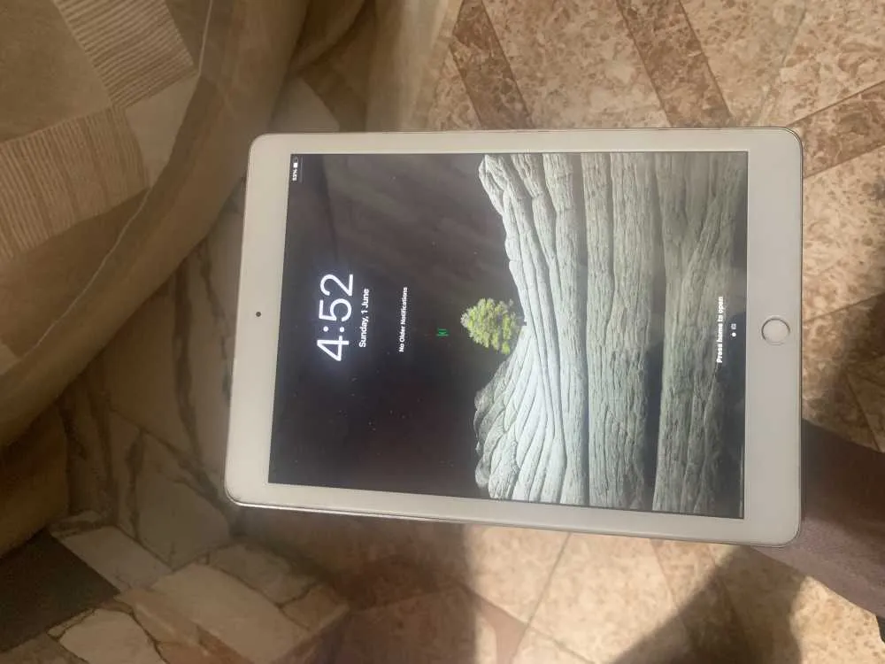 Used iPad Air 2 64GB for sale in Achimota, Greater Accra, Ghana