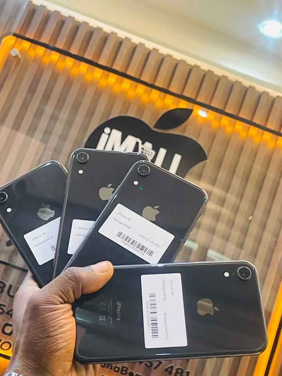 New iPhone XR 64 for sale in Kumasi Metropolitan, Ashanti Region, Ghana
