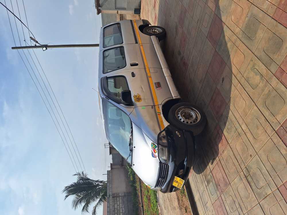 Used Toyota haice 2002 for sale in Tema Metropolitan, Greater Accra, Ghana