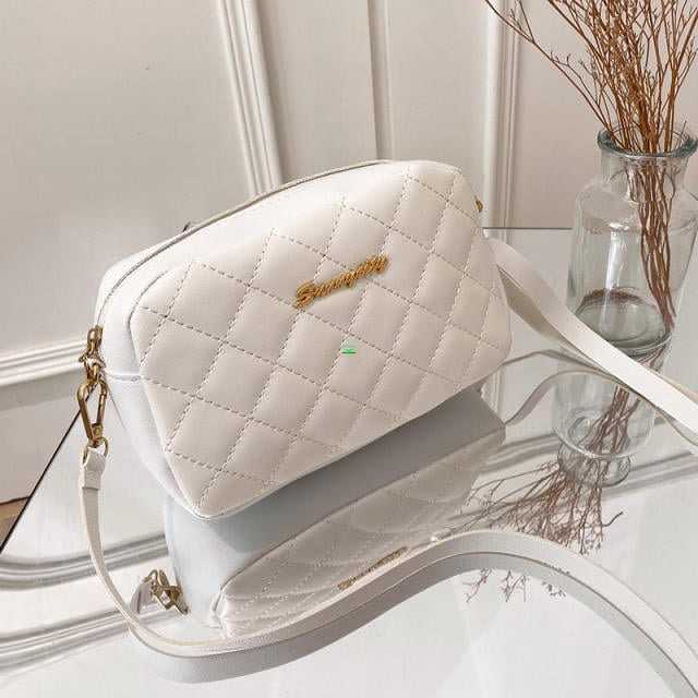 New 2022 Tassel hand bag for ladies Embroidery female shoulder bag for sale in Ashanti Region, Ghana