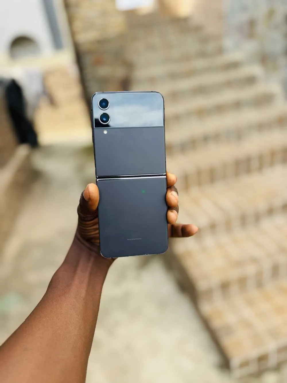 Used Samsung Galaxy, Z Flip 4 for sale in Accra Metropolitan, Greater Accra, Ghana