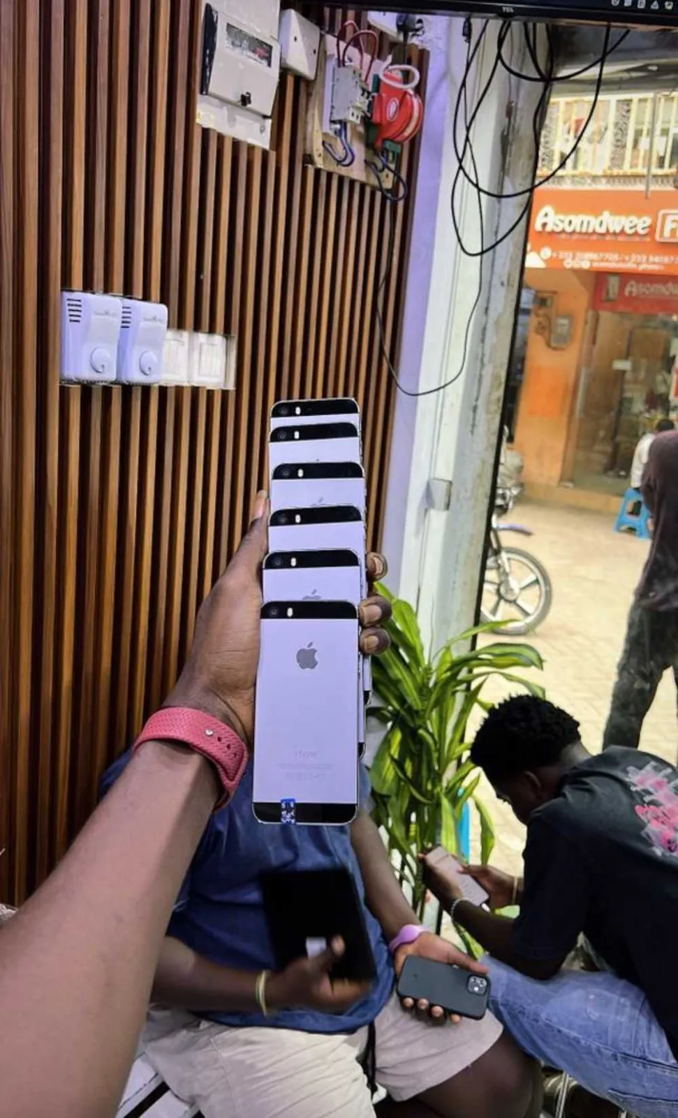 Used iPhone 5s for sale in Circle, Greater Accra, Ghana