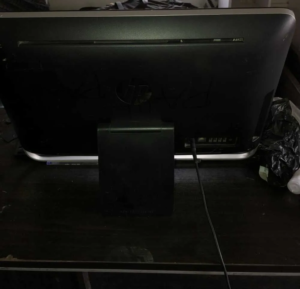HP Pavillion 22 slightly used and neat for sale in Lapaz, Greater Accra, Ghana