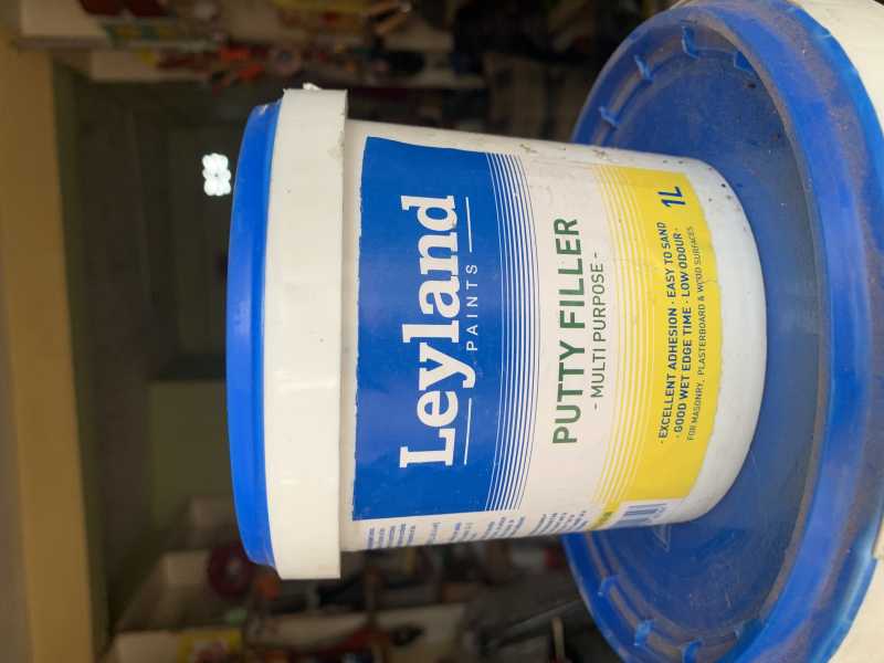 New layland putty filler for sale in Kumasi Metropolitan, Ashanti, Ghana