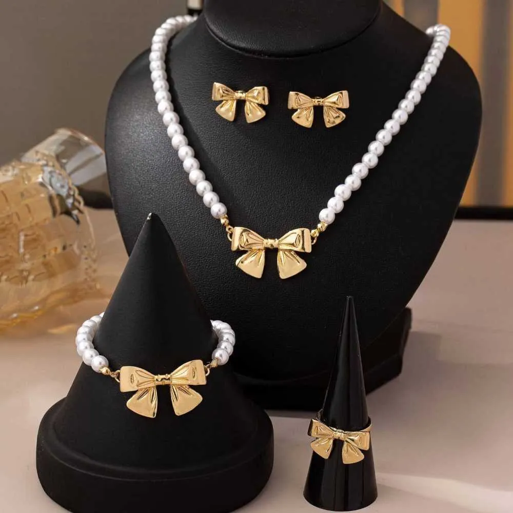 New pearl bow jewelry set for sale in Greater Accra, Ghana