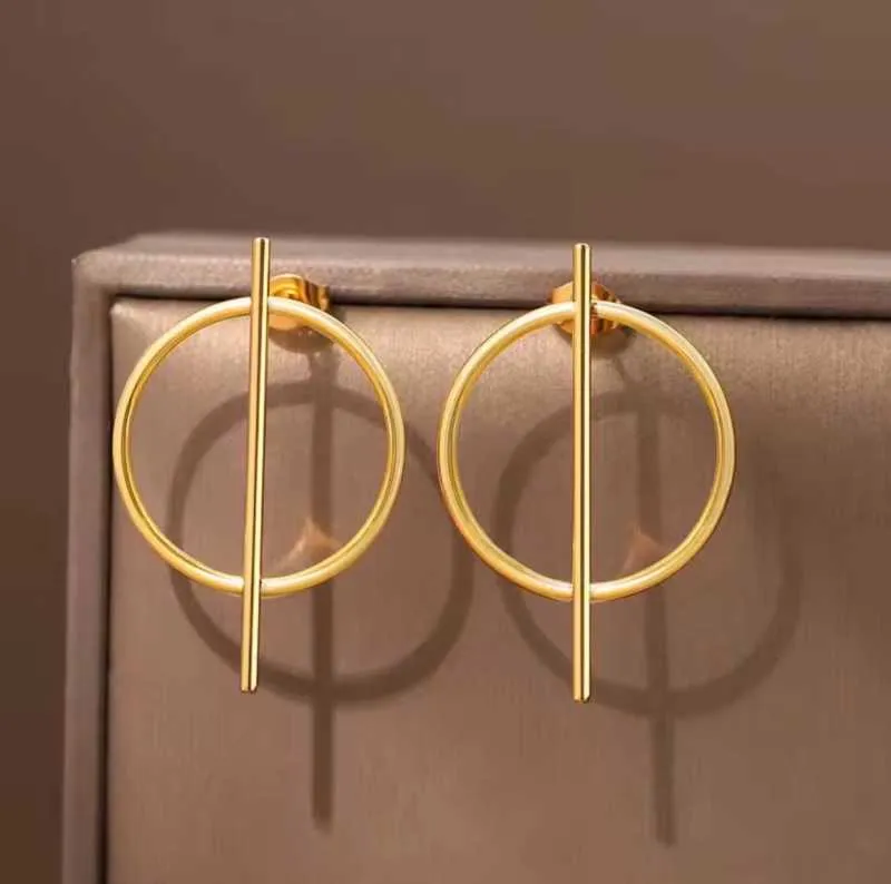 New classic earrings Women's Fashion for sale in Greater Accra, Ghana