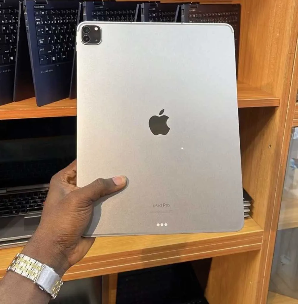 iPad Pro 12.9-inch M2 6th Gen(256GB) WiFi + Cellular for sale in Lapaz, Greater Accra, Ghana