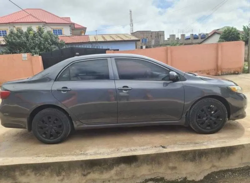 Toyota Corolla Car for sale in Obuasi Municipal, Ashanti Region, Ghana