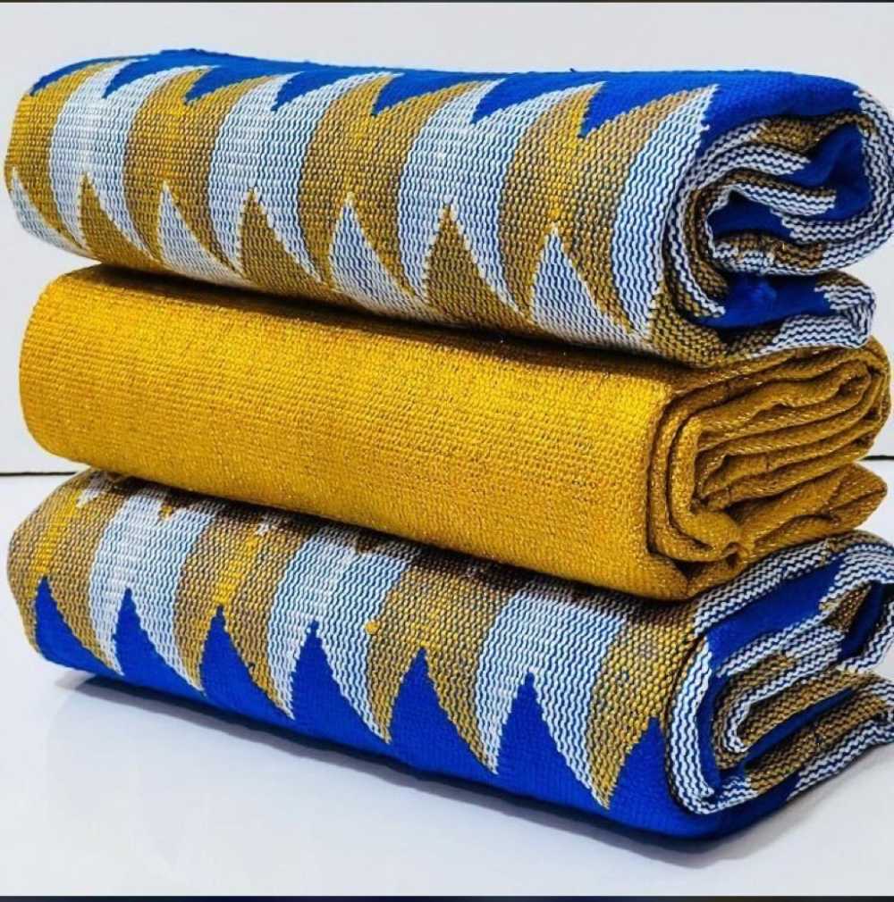 kente fabric Women's Fashion for sale in Tema Metropolitan, Greater Accra, Ghana