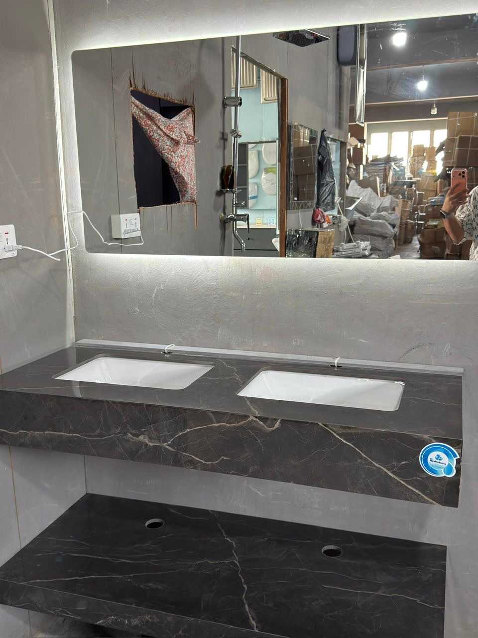 Two bowl Marble cabinet with mirror_Wash hand marble basin for sale in Accra Metropolitan, Greater Accra, Ghana