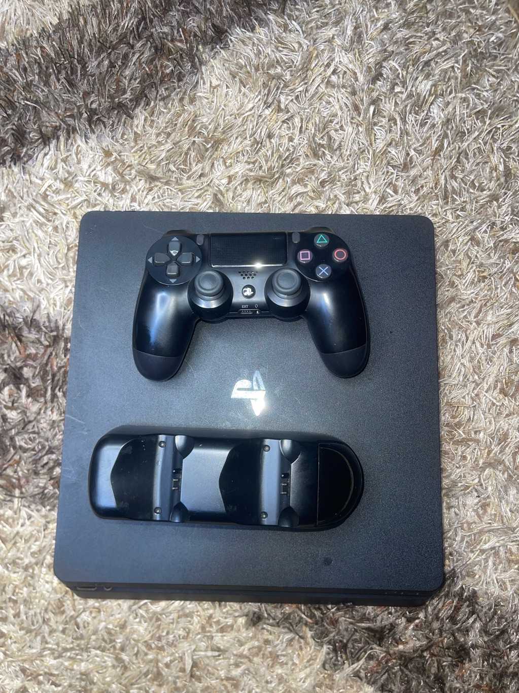Used PS4 Slim PlayStation for sale in Kumasi Metropolitan, Ashanti, Ghana