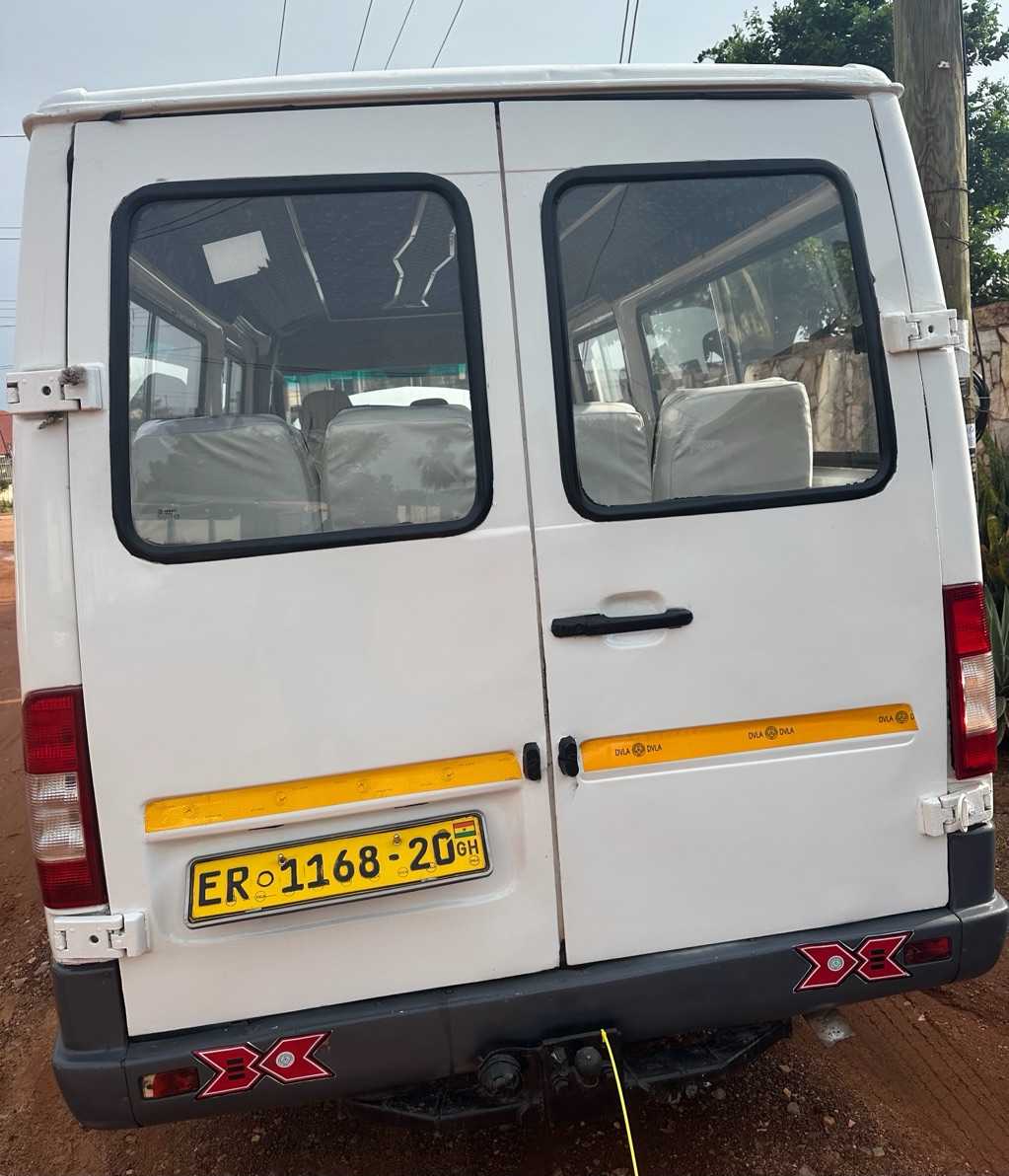 Used Sprinter Bus for sale in Adenta, Greater Accra, Ghana